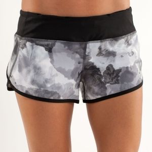 Lululemon Speed Up Shorts - Size 4